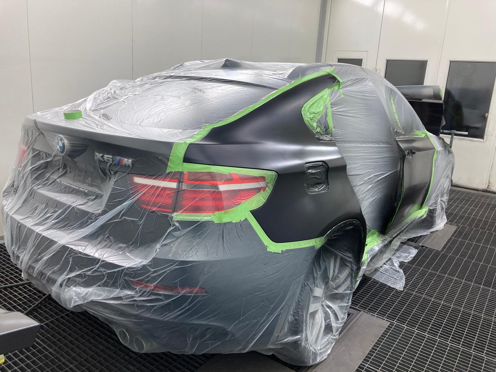 BMW X6M Lackierarbeiten - KFZ-Service LUKAS Sindelfingen